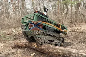 Наземний роботизований комплекс «Віслюк»: ефективне рішення для логістики в умовах підвищеної небезпеки фото